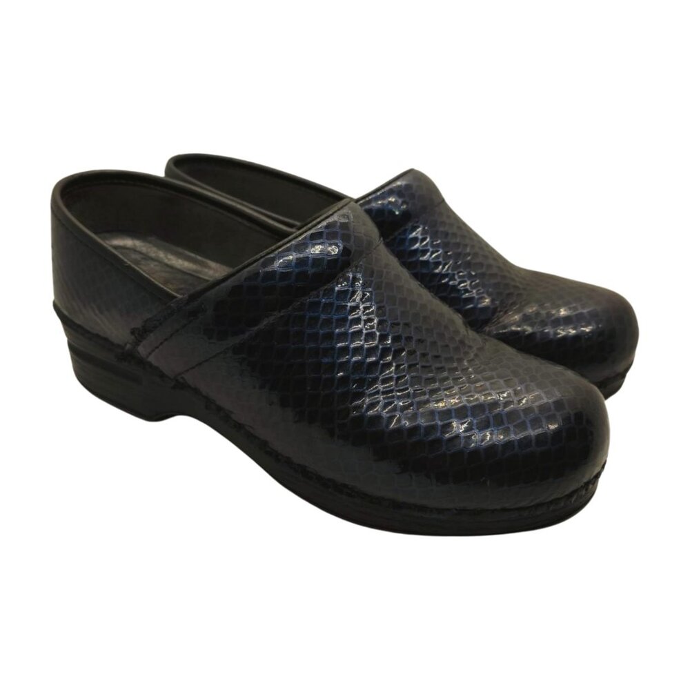 Dansko XP Women's Blue Leather Snakeskin Print Professional Clogs Size 8.5